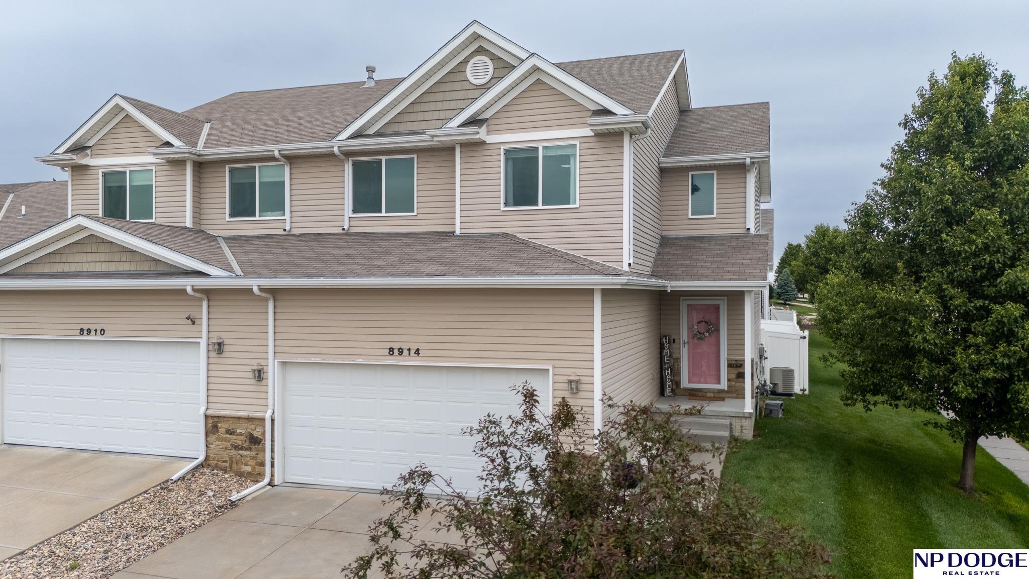 Photo 1 of 46 — 8914 Blacksmith Court, Lincoln, NE 68507