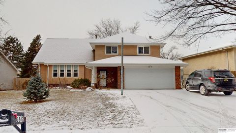 Photo of 1862 S 145th Avenue, Omaha, NE 68144 (MLS # 22603046)