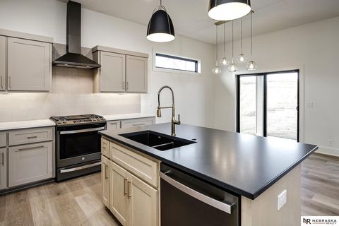 Photo of 5905 N 157th Avenue, Omaha, NE 68116 (MLS # 22501032)