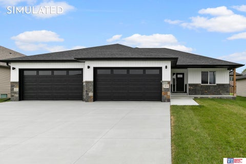 Photo of 10520 Peter Street, Lincoln, NE 68516 (MLS # 22615483)