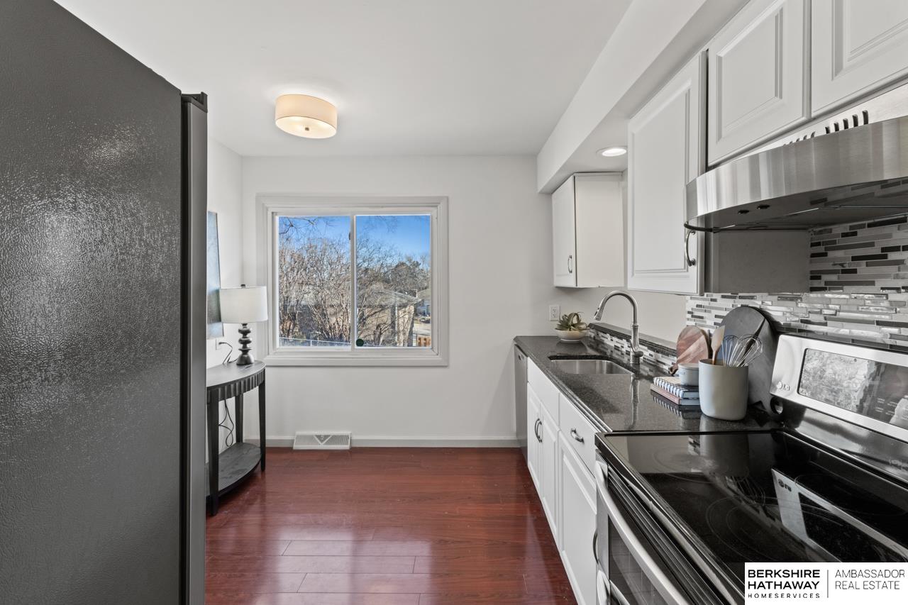 Omaha, Nebraska 68130, United States, 3 Bedrooms Bedrooms, ,2 BathroomsBathrooms,Residential,Active,168676