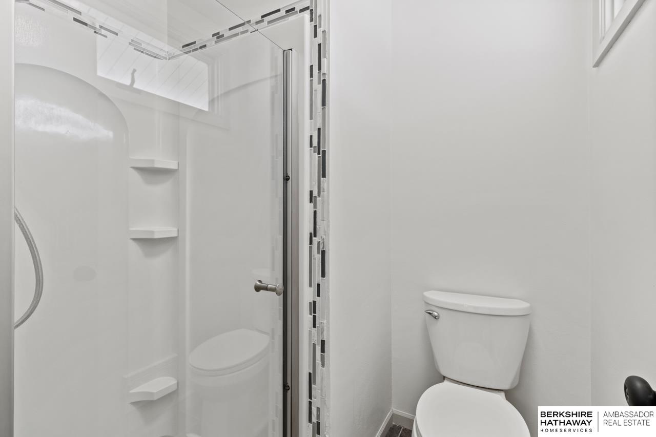 Omaha, Nebraska 68130, United States, 3 Bedrooms Bedrooms, ,2 BathroomsBathrooms,Residential,Active,168676