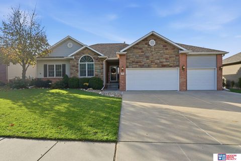 Photo of 7725 Tropp Ridge Drive, Lincoln, NE 68512 (MLS # 22532686)