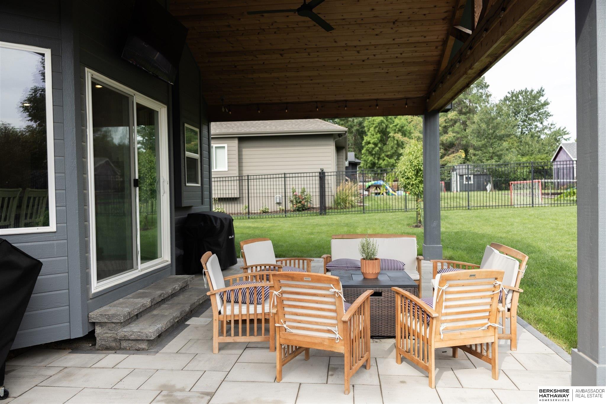 Gretna, Nebraska 68028, United States, 4 Bedrooms Bedrooms, ,3 BathroomsBathrooms,Residential,Active,200012