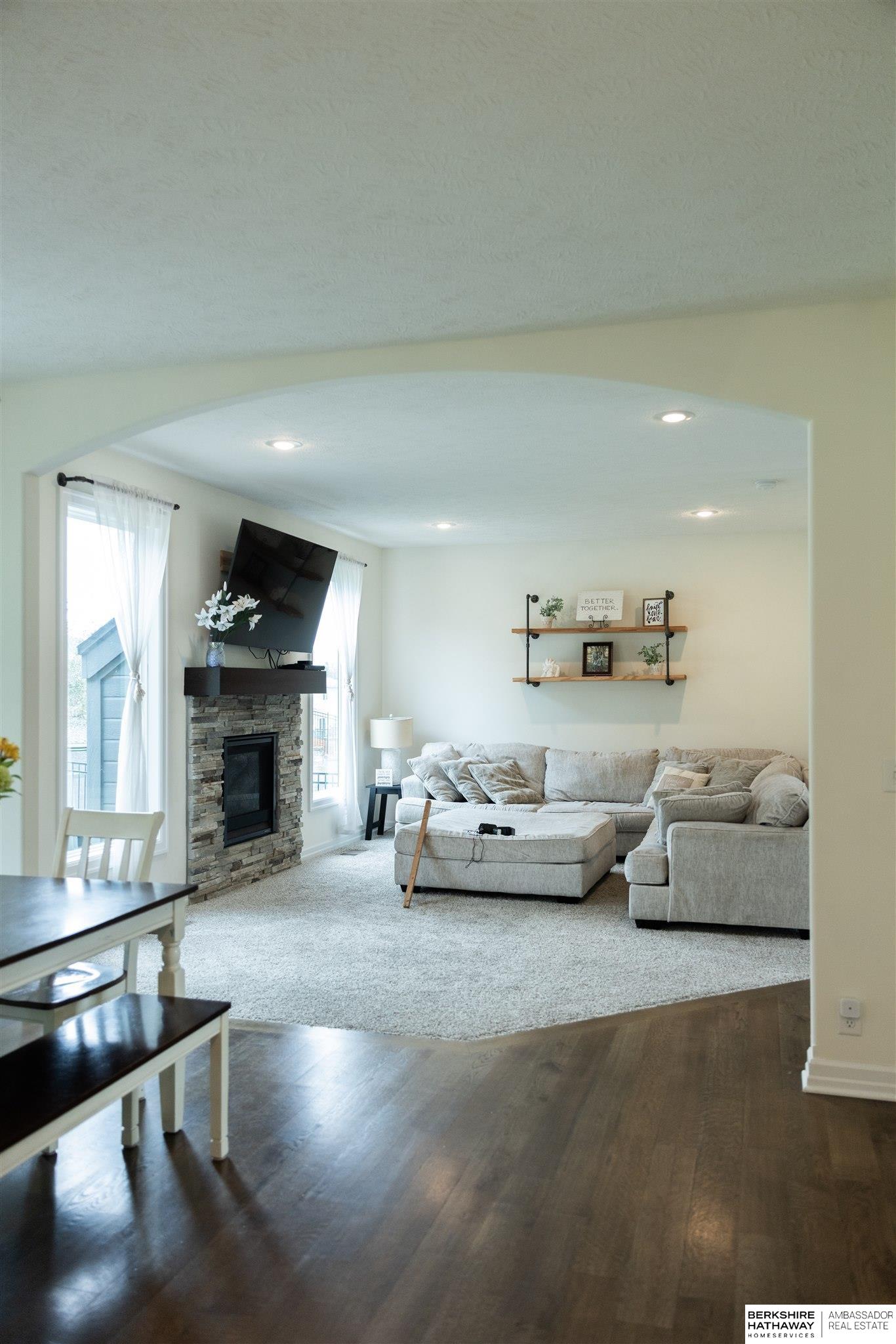 Gretna, Nebraska 68028, United States, 4 Bedrooms Bedrooms, ,3 BathroomsBathrooms,Residential,Active,200012