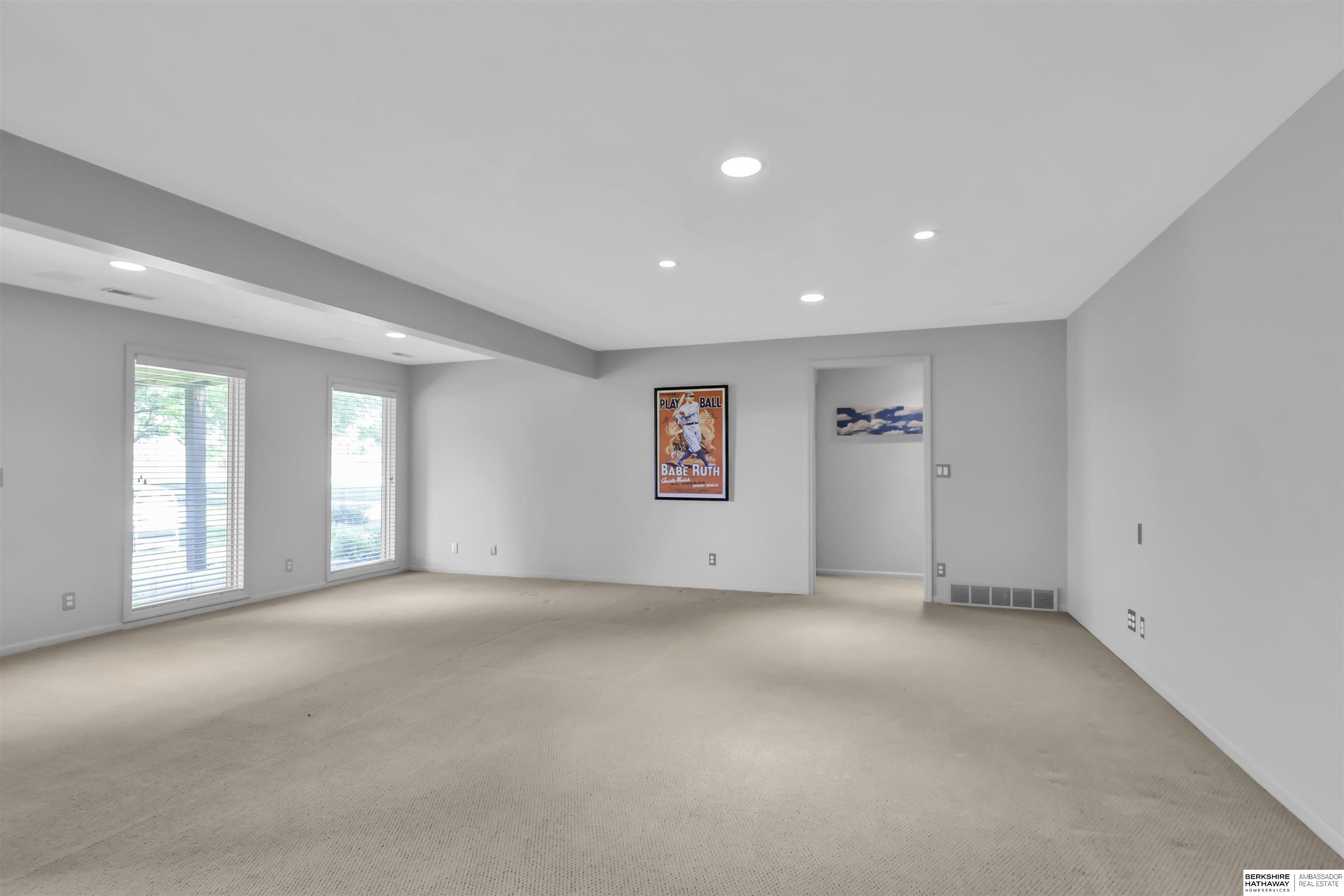 Omaha, Nebraska 68164, United States, 3 Bedrooms Bedrooms, ,2 BathroomsBathrooms,Residential,Active,168798