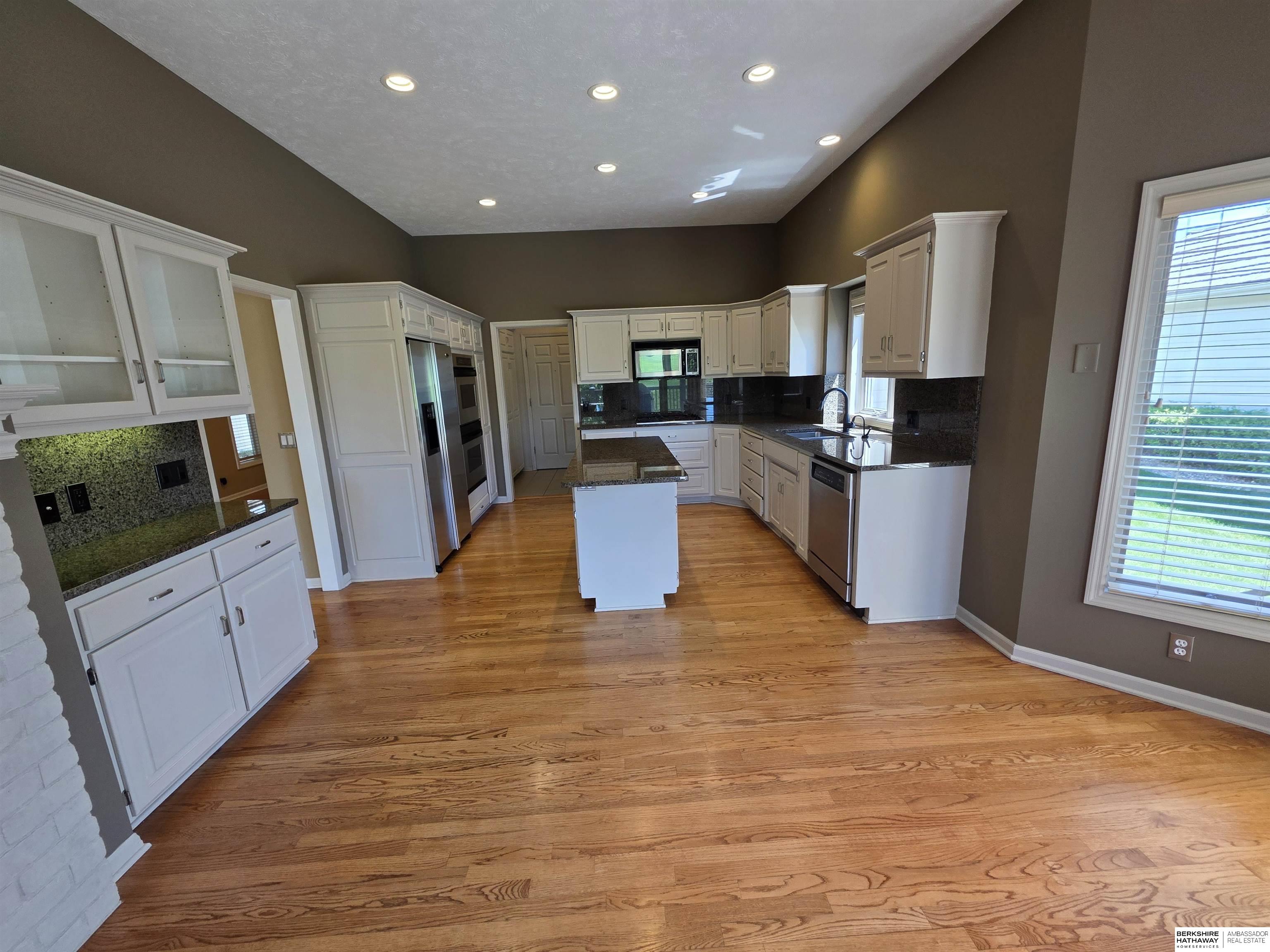 Omaha, Nebraska 68164, United States, 3 Bedrooms Bedrooms, ,2 BathroomsBathrooms,Residential,Active,168798