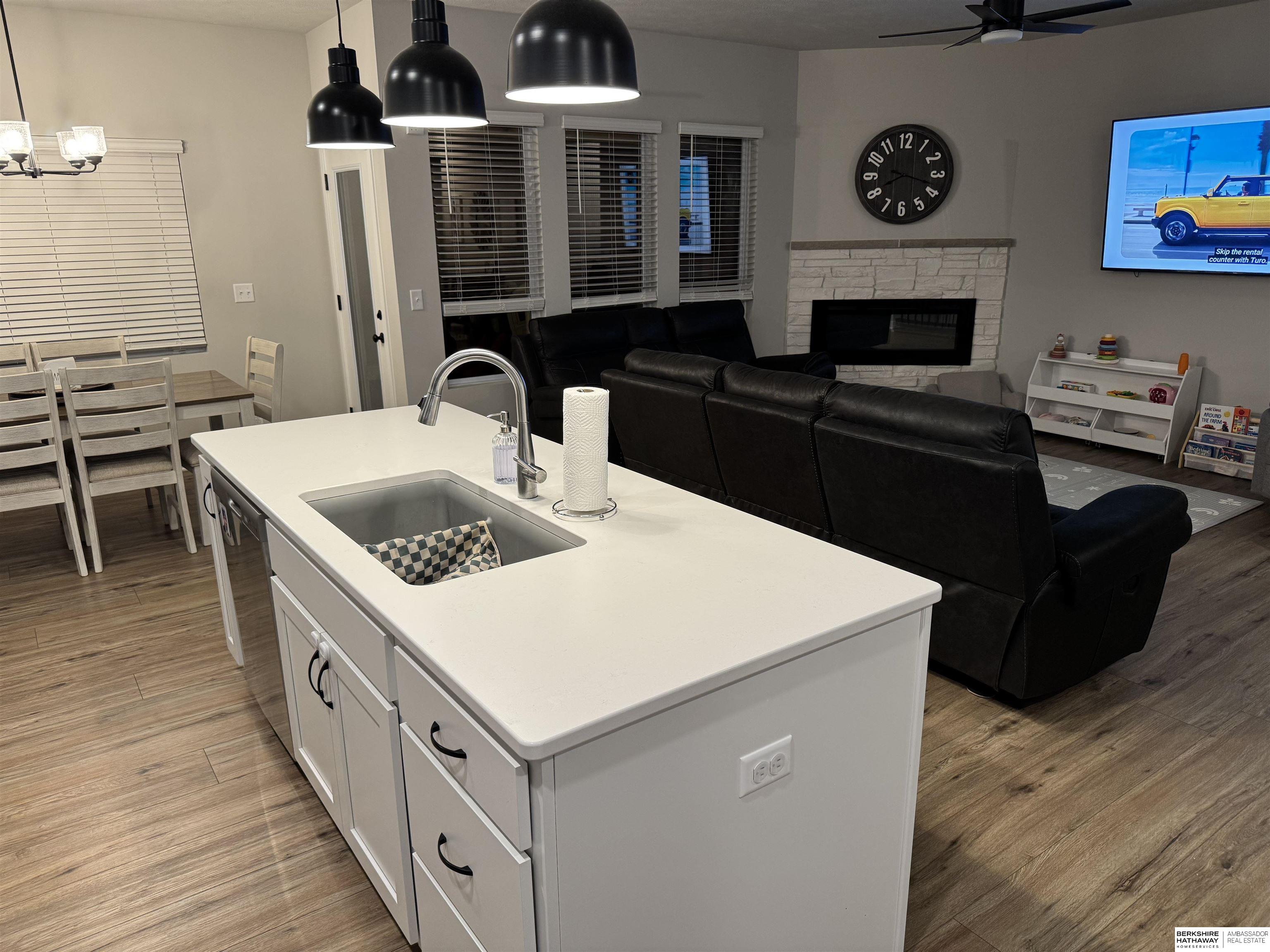 Elkhorn, Nebraska 68022, United States, 4 Bedrooms Bedrooms, ,3 BathroomsBathrooms,Residential,Active,240226