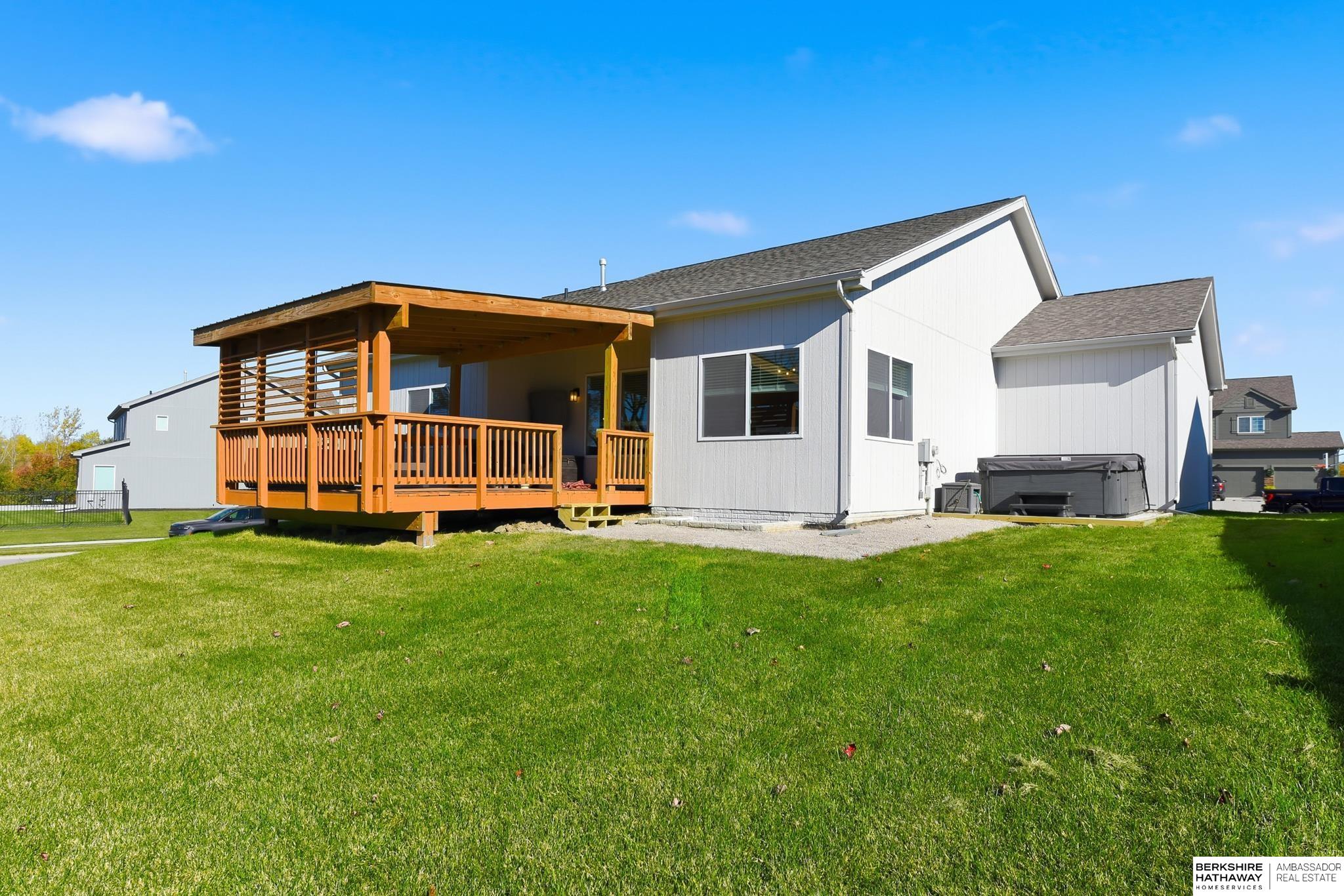 Elkhorn, Nebraska 68022, United States, 4 Bedrooms Bedrooms, ,3 BathroomsBathrooms,Residential,Active,240226