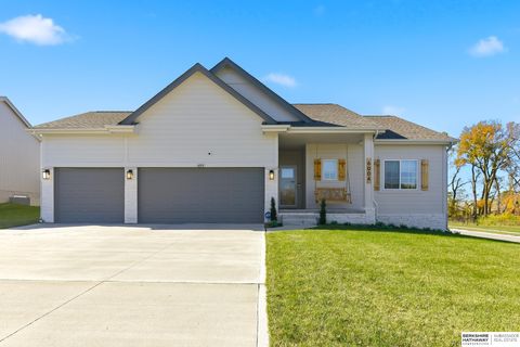 Photo of 6004 George B Lake Parkway, Elkhorn, NE 68022 (MLS # 22531622)