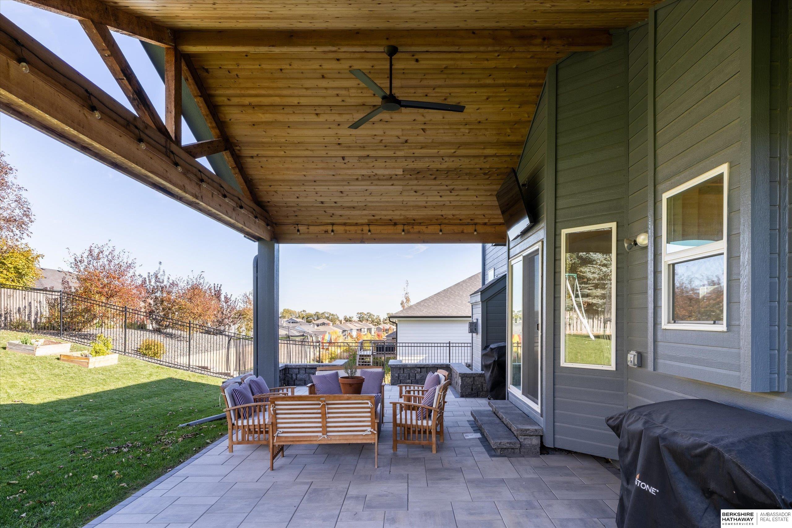 Gretna, Nebraska 68028, United States, 4 Bedrooms Bedrooms, ,3 BathroomsBathrooms,Residential,Active,238372