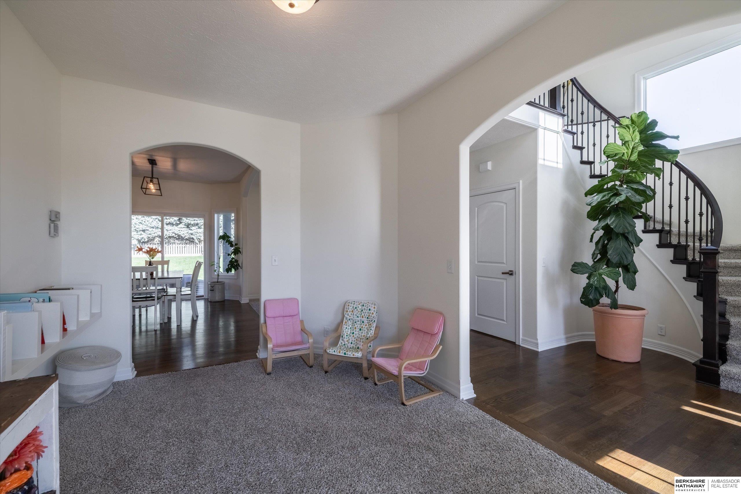 Gretna, Nebraska 68028, United States, 4 Bedrooms Bedrooms, ,3 BathroomsBathrooms,Residential,Active,238372