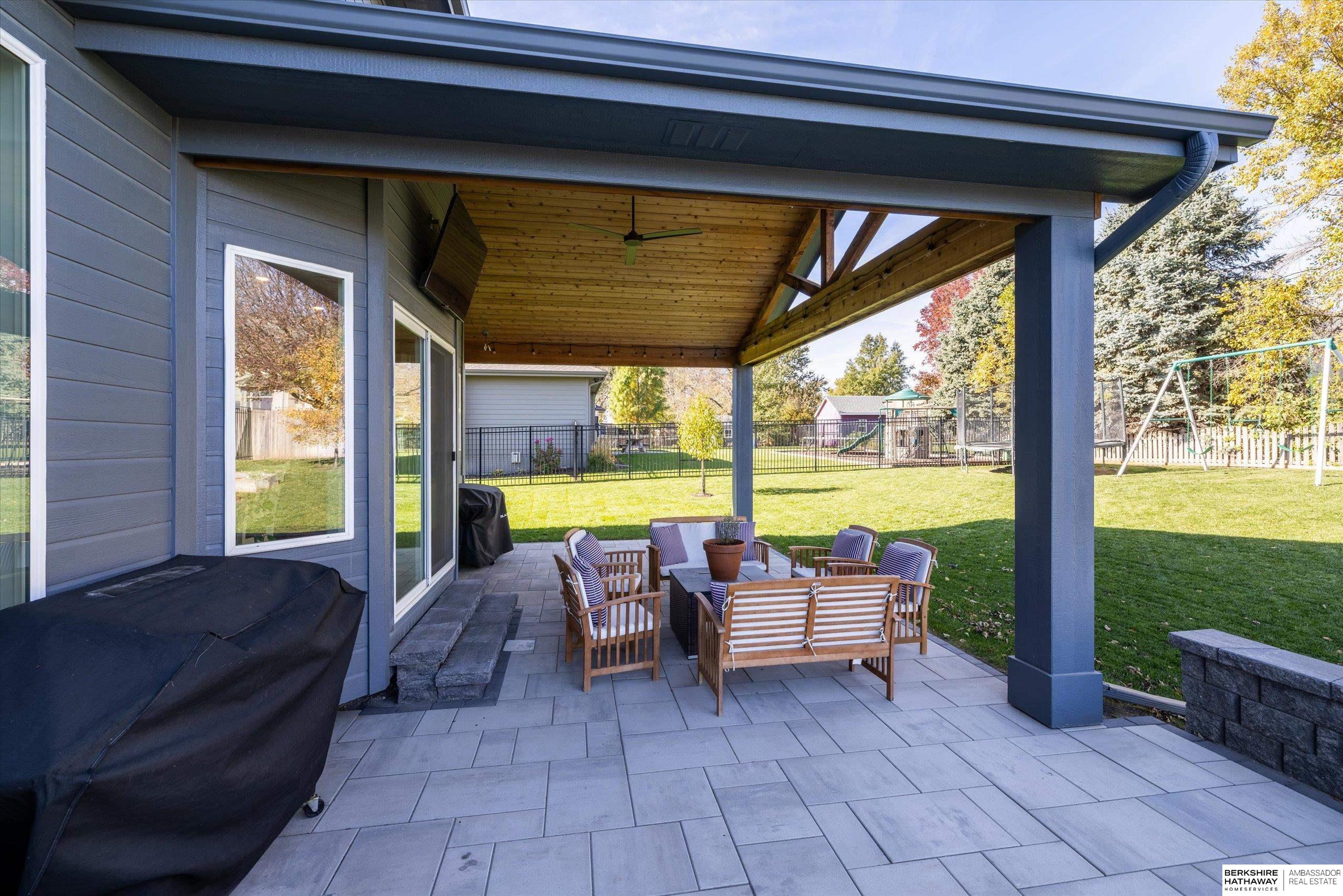 Gretna, Nebraska 68028, United States, 4 Bedrooms Bedrooms, ,3 BathroomsBathrooms,Residential,Active,238372