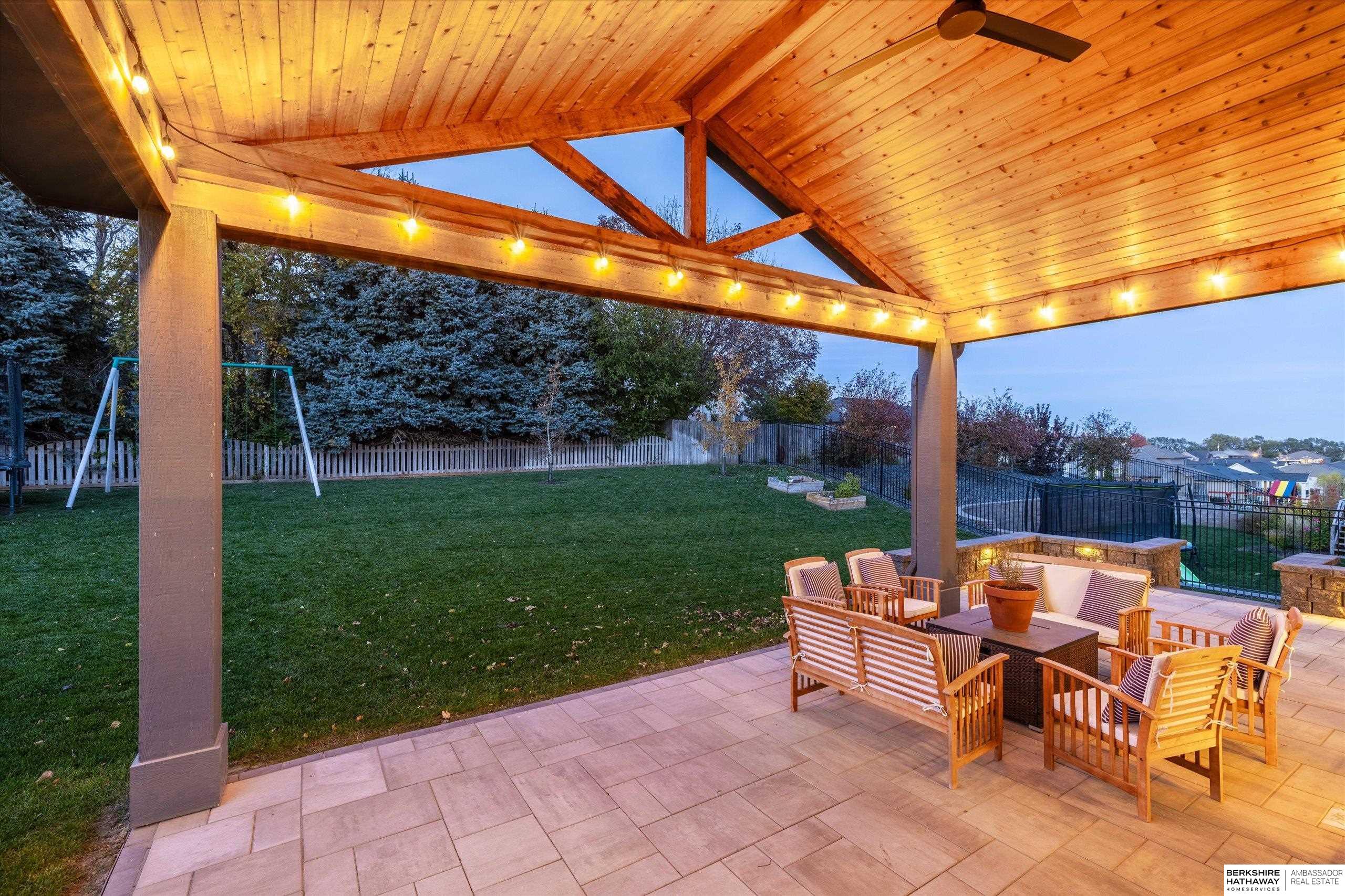 Gretna, Nebraska 68028, United States, 4 Bedrooms Bedrooms, ,3 BathroomsBathrooms,Residential,Active,238372