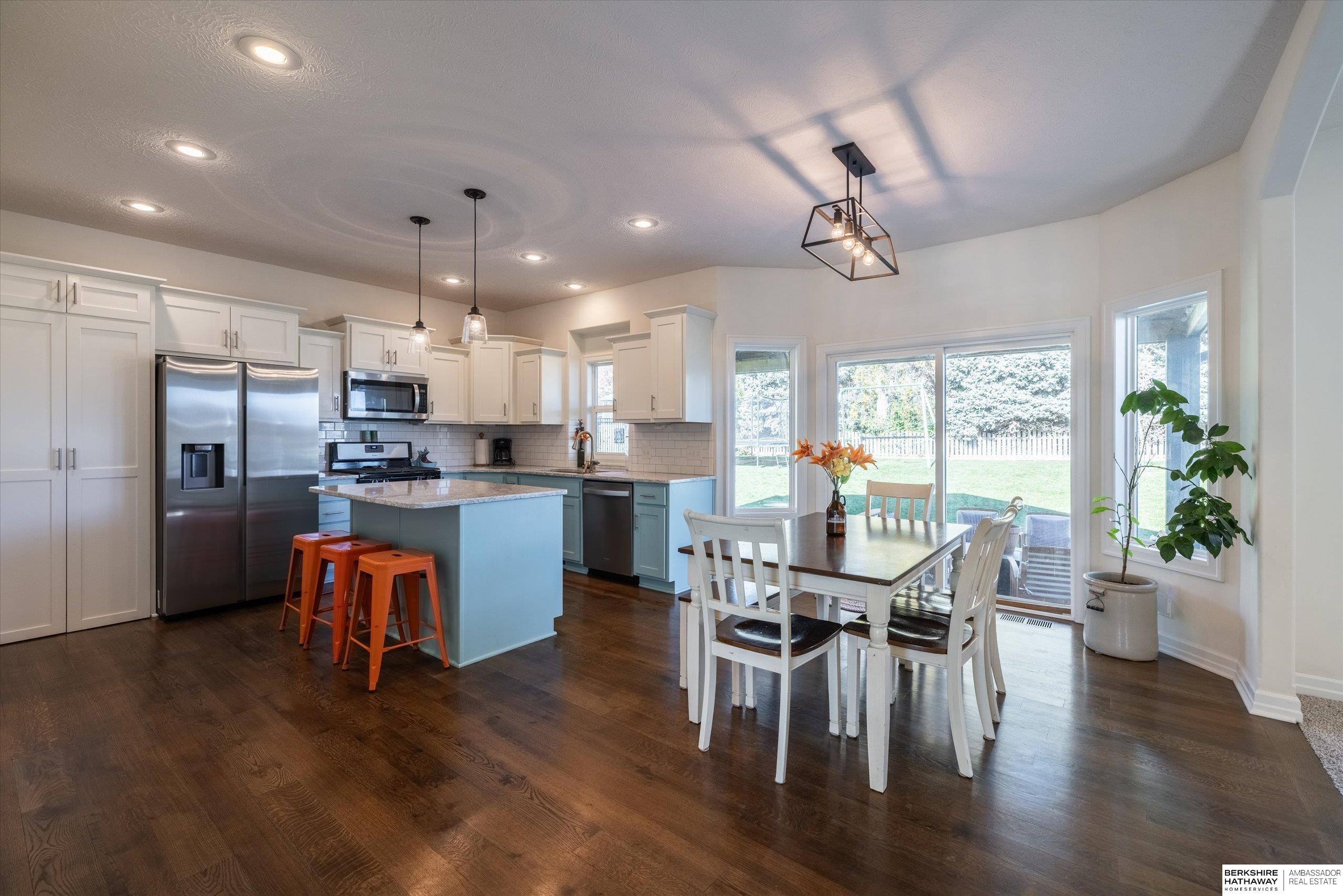 Gretna, Nebraska 68028, United States, 4 Bedrooms Bedrooms, ,3 BathroomsBathrooms,Residential,Active,238372