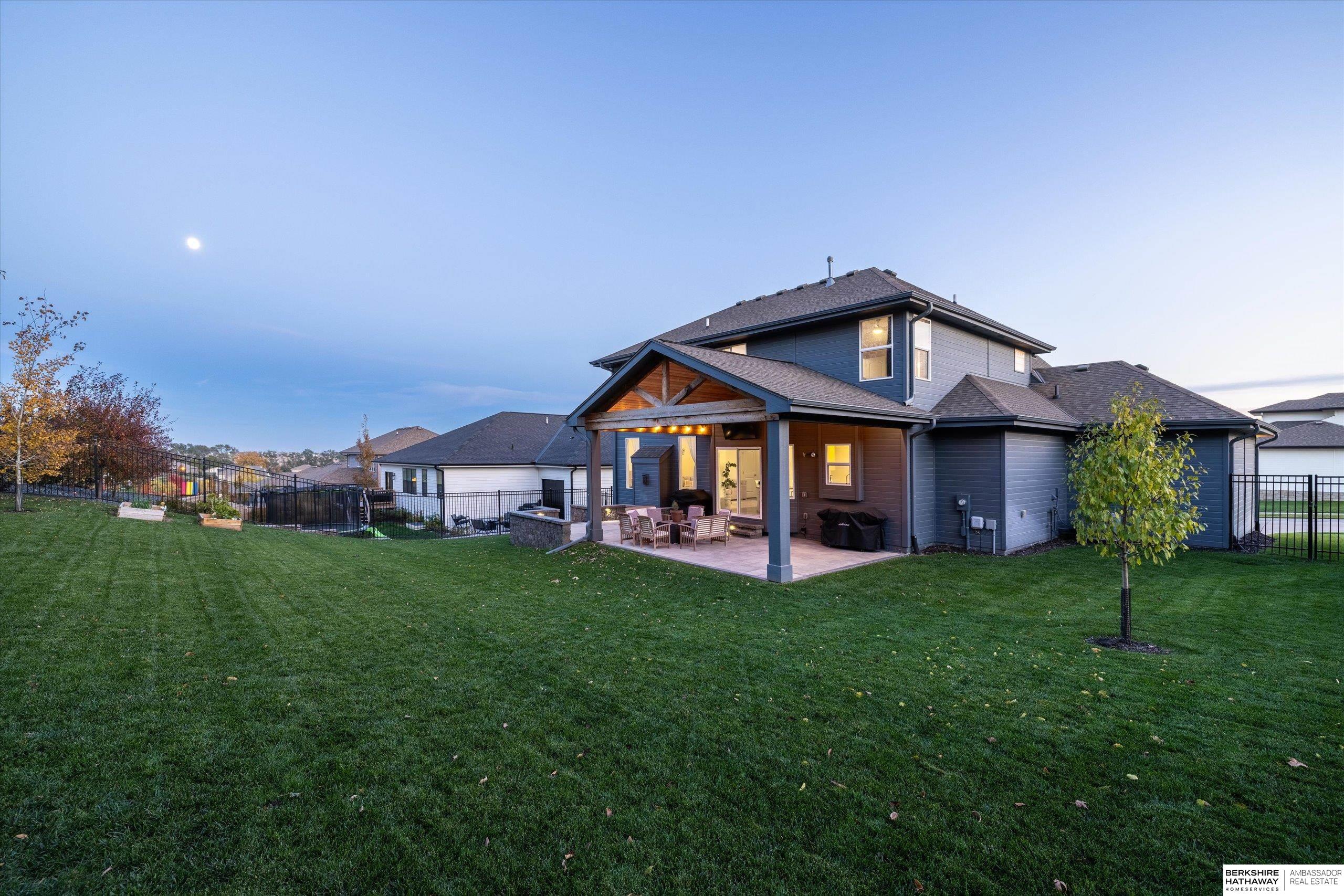 Gretna, Nebraska 68028, United States, 4 Bedrooms Bedrooms, ,3 BathroomsBathrooms,Residential,Active,238372