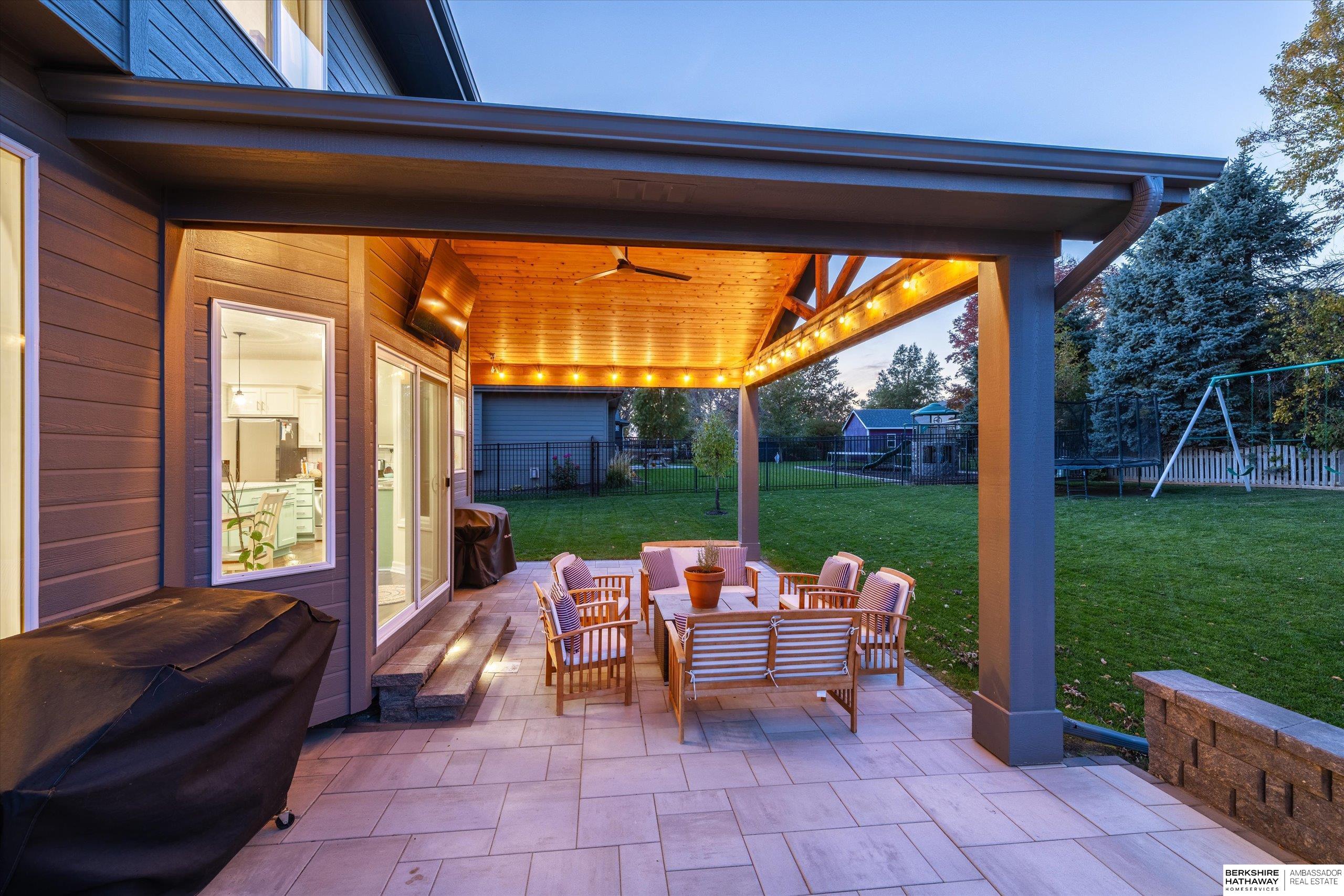 Gretna, Nebraska 68028, United States, 4 Bedrooms Bedrooms, ,3 BathroomsBathrooms,Residential,Active,238372