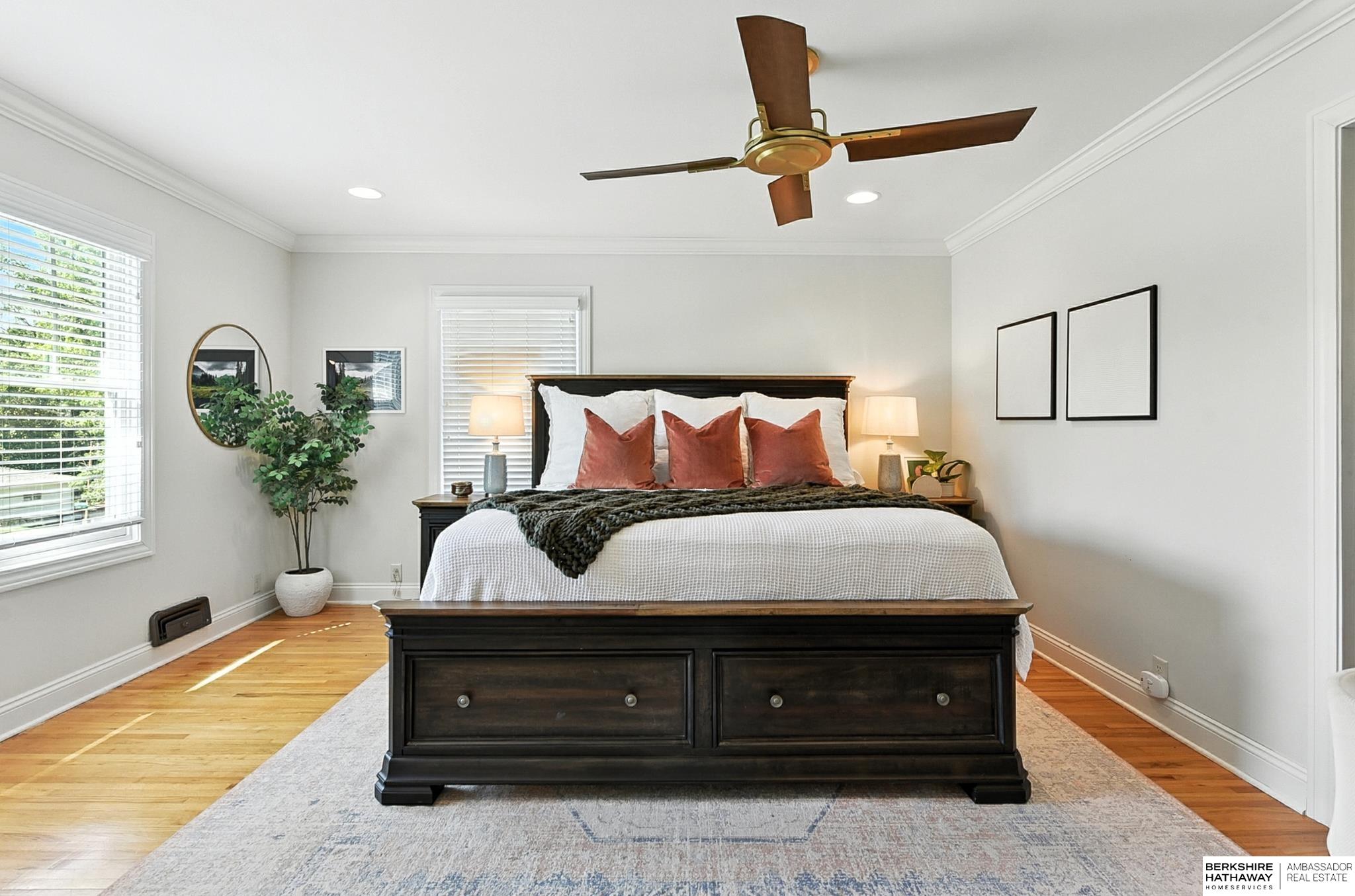 Omaha, Nebraska 68124, United States, 4 Bedrooms Bedrooms, ,1 BathroomBathrooms,Residential,Pending,200057