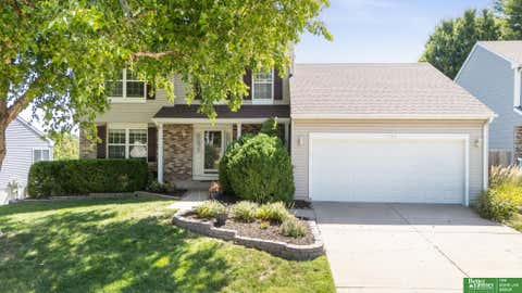 Photo of 5703 S 160 Street, Omaha, NE 68135 (MLS # 22620939)
