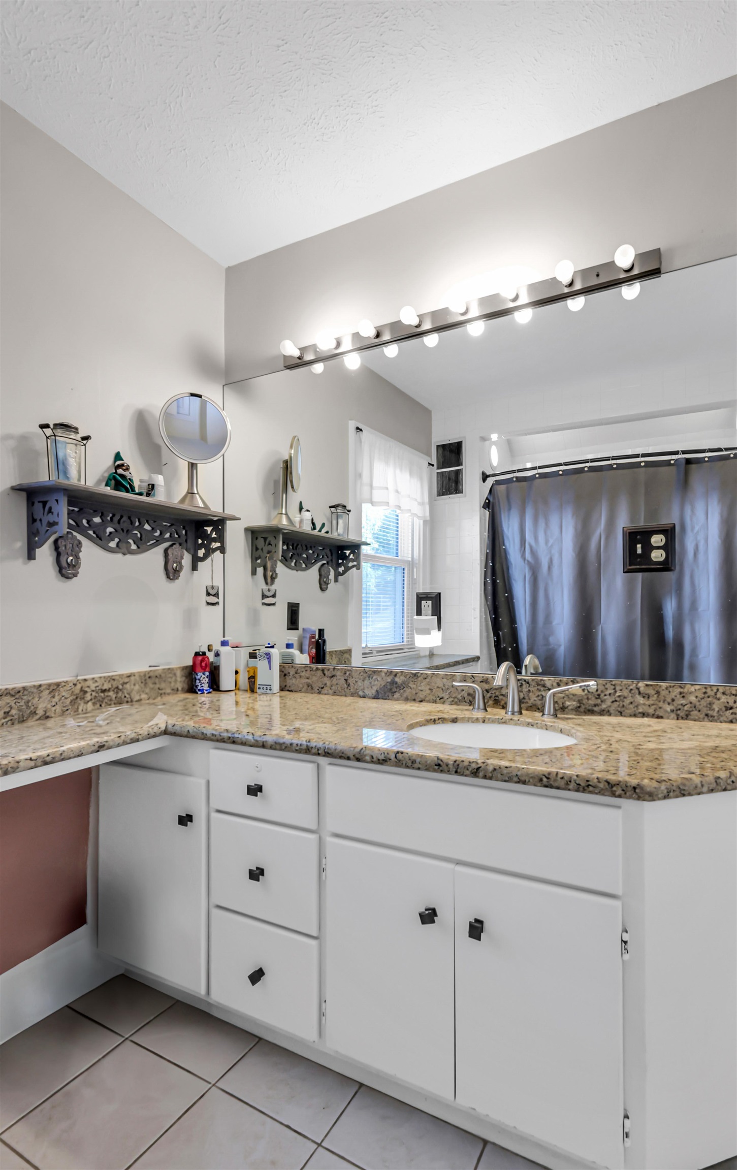 Omaha, Nebraska 68132, United States, 4 Bedrooms Bedrooms, ,2 BathroomsBathrooms,Residential,Active,156093