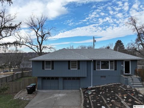 Photo of 4312 N 85th Avenue Circle, Omaha, NE 68134 (MLS # 22535363)