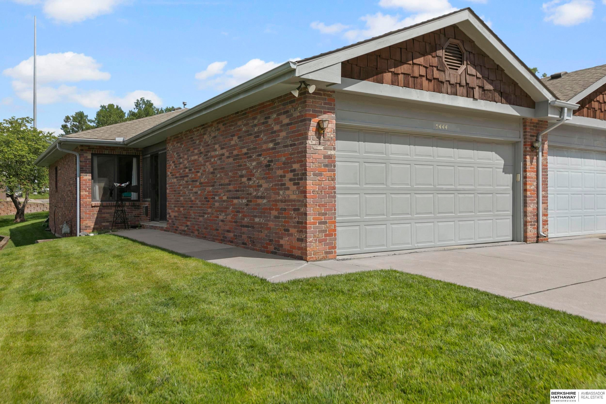 5444 Pioneers Boulevard