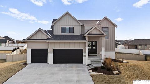 Photo of 6526 S 208th Avenue, Omaha, NE 68022 (MLS # 22603322)