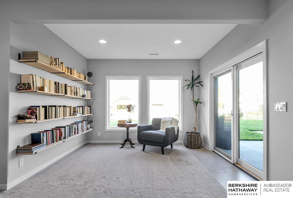 Elkhorn, Nebraska 68022, United States, 5 Bedrooms Bedrooms, ,3 BathroomsBathrooms,Residential,Active,208709