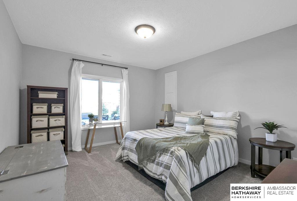 Elkhorn, Nebraska 68022, United States, 5 Bedrooms Bedrooms, ,3 BathroomsBathrooms,Residential,Active,208709