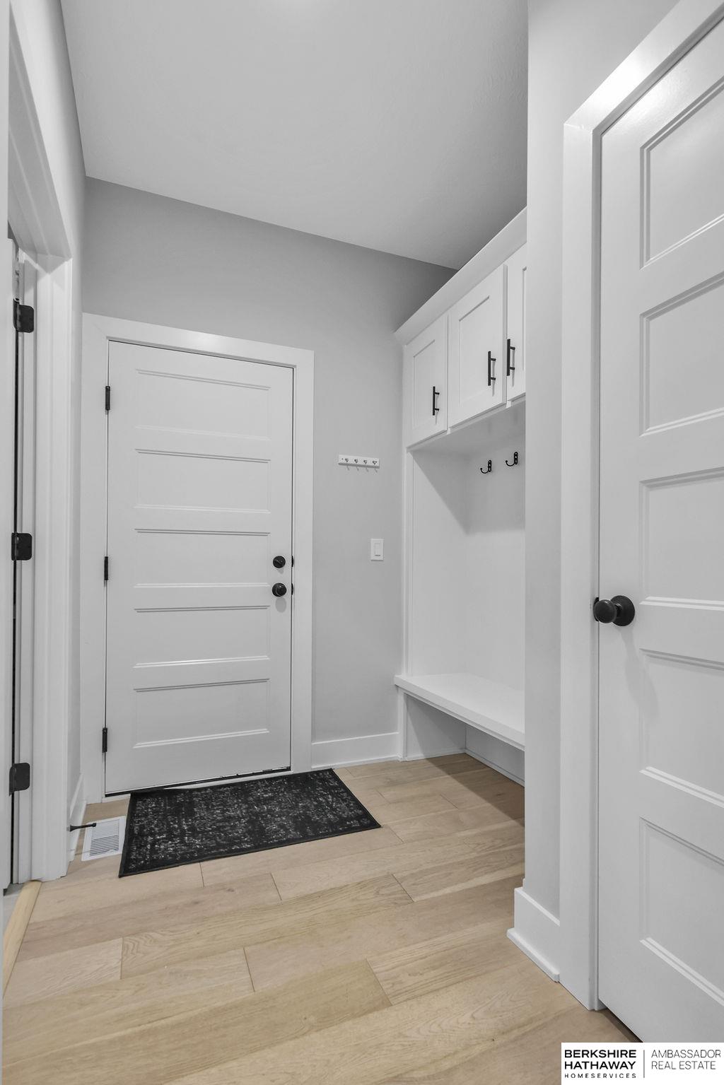 Elkhorn, Nebraska 68022, United States, 5 Bedrooms Bedrooms, ,3 BathroomsBathrooms,Residential,Active,208709