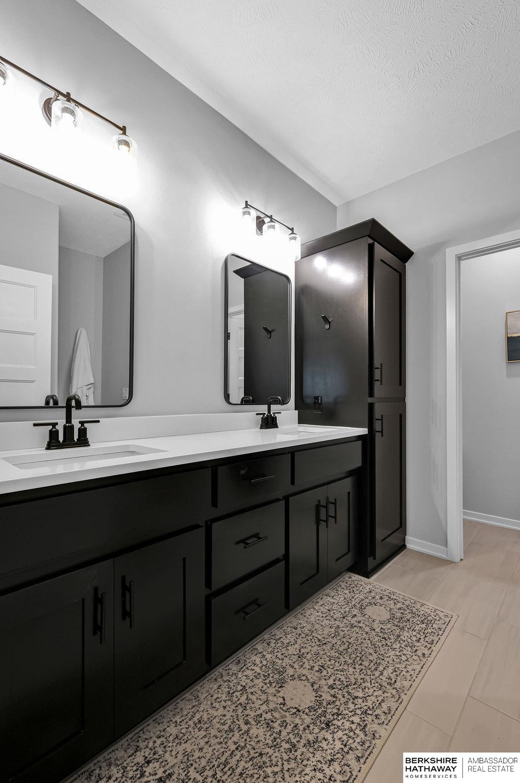 Elkhorn, Nebraska 68022, United States, 5 Bedrooms Bedrooms, ,3 BathroomsBathrooms,Residential,Active,208709