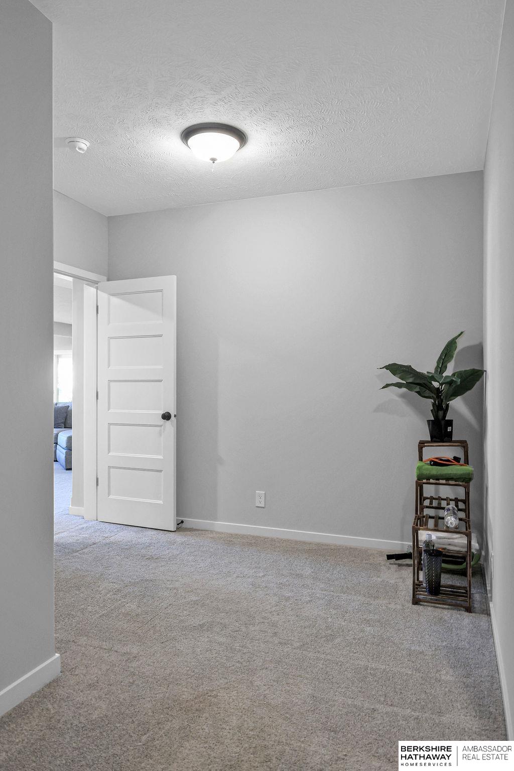 Elkhorn, Nebraska 68022, United States, 5 Bedrooms Bedrooms, ,3 BathroomsBathrooms,Residential,Active,208709