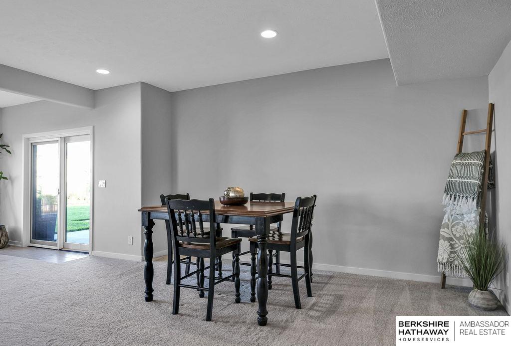 Elkhorn, Nebraska 68022, United States, 5 Bedrooms Bedrooms, ,3 BathroomsBathrooms,Residential,Active,208709