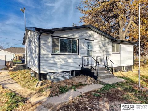 Photo of 742 W B Street, Lincoln, NE 68522 (MLS # 22534165)