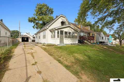 Photo of 6230 S 36Th Avenue, Omaha, NE 68107 (MLS # 22528081)
