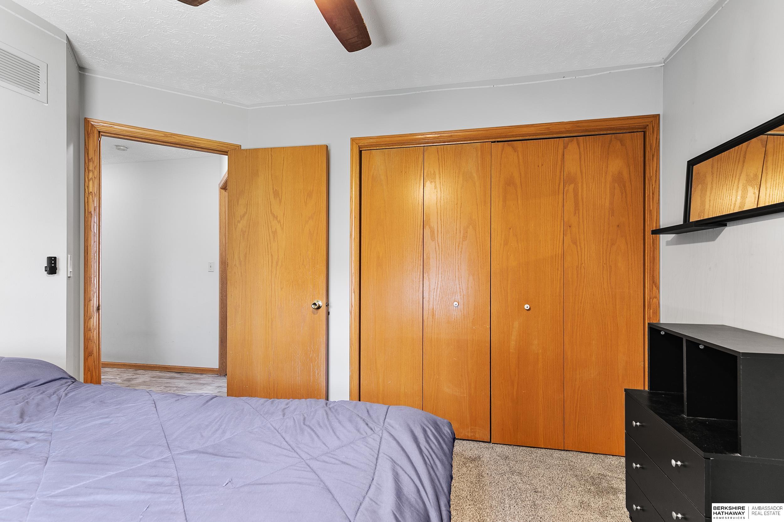 Lincoln, Nebraska 68521, United States, 4 Bedrooms Bedrooms, ,3 BathroomsBathrooms,Residential,Pending,168870