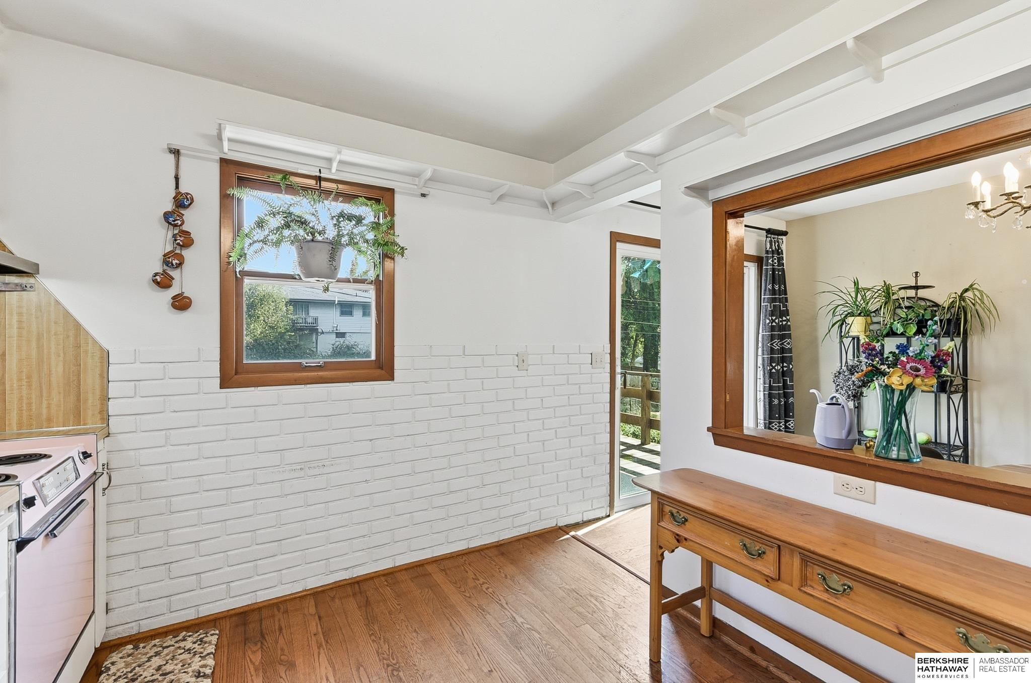 Omaha, Nebraska 68114, United States, 4 Bedrooms Bedrooms, ,2 BathroomsBathrooms,Residential,Active,230247