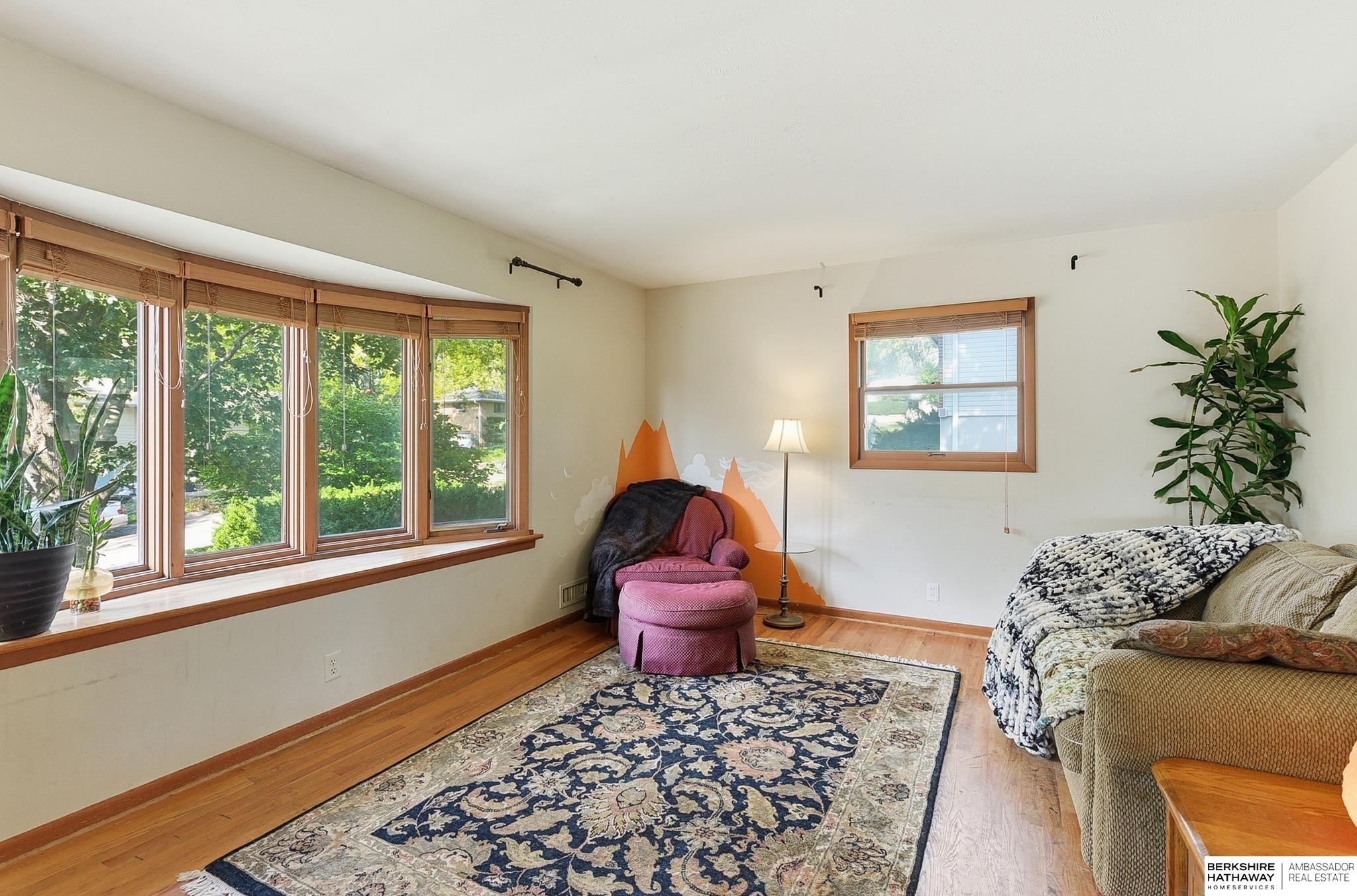 Omaha, Nebraska 68114, United States, 4 Bedrooms Bedrooms, ,2 BathroomsBathrooms,Residential,Active,230247