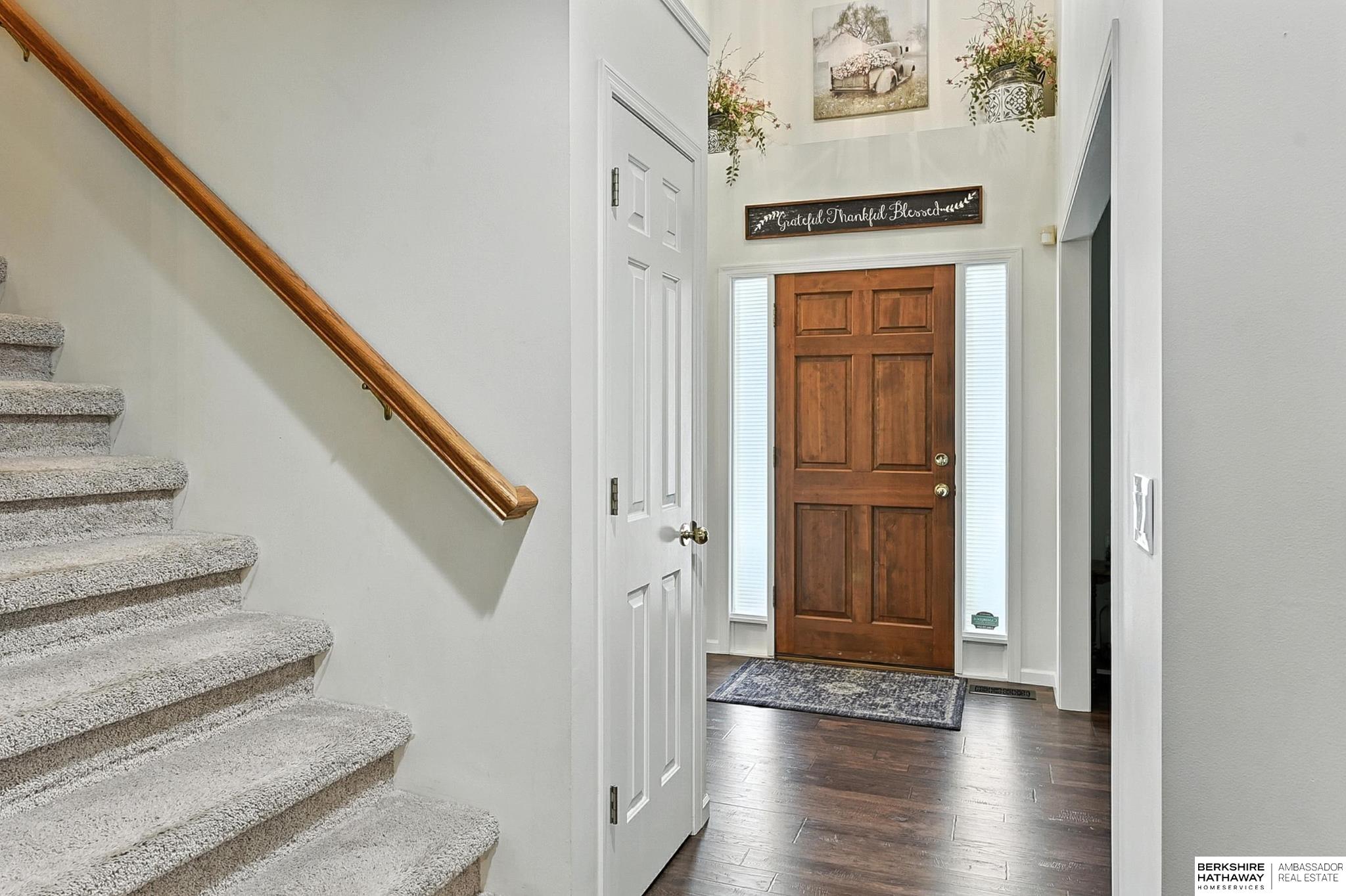 Omaha, Nebraska 68135, United States, 4 Bedrooms Bedrooms, ,3 BathroomsBathrooms,Residential,Active,170472