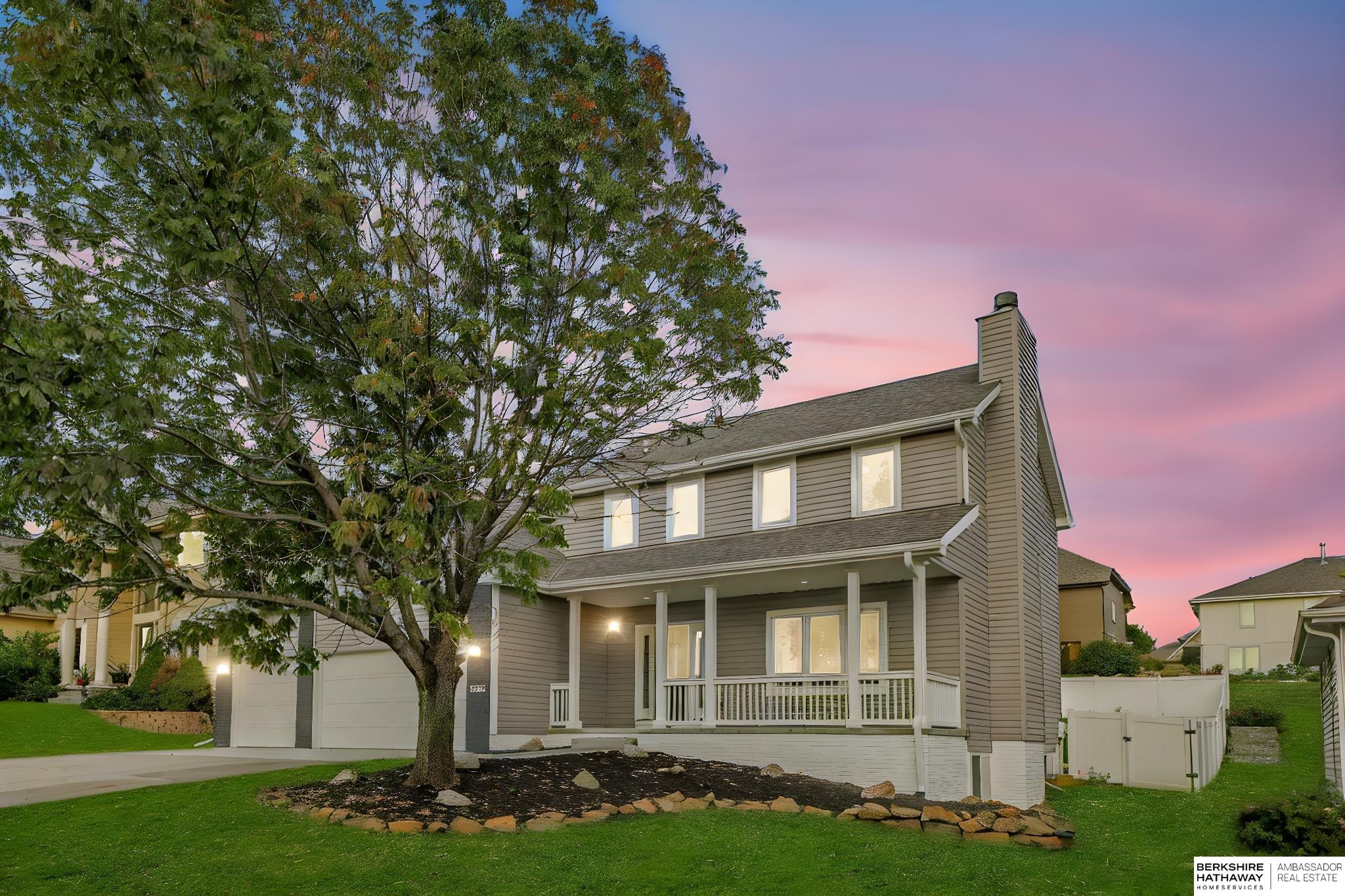 La Vista, Nebraska 68128, United States, 4 Bedrooms Bedrooms, ,2 BathroomsBathrooms,Residential,Active,220707