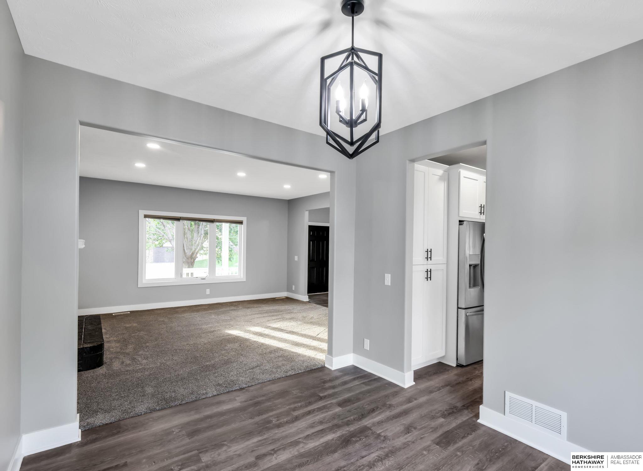 La Vista, Nebraska 68128, United States, 4 Bedrooms Bedrooms, ,2 BathroomsBathrooms,Residential,Active,220707