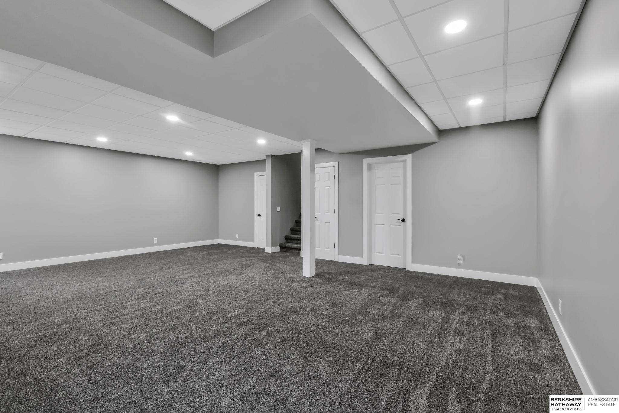 La Vista, Nebraska 68128, United States, 4 Bedrooms Bedrooms, ,2 BathroomsBathrooms,Residential,Active,220707