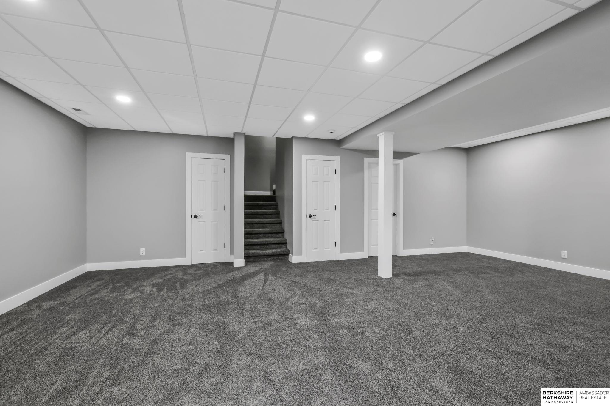 La Vista, Nebraska 68128, United States, 4 Bedrooms Bedrooms, ,2 BathroomsBathrooms,Residential,Active,220707