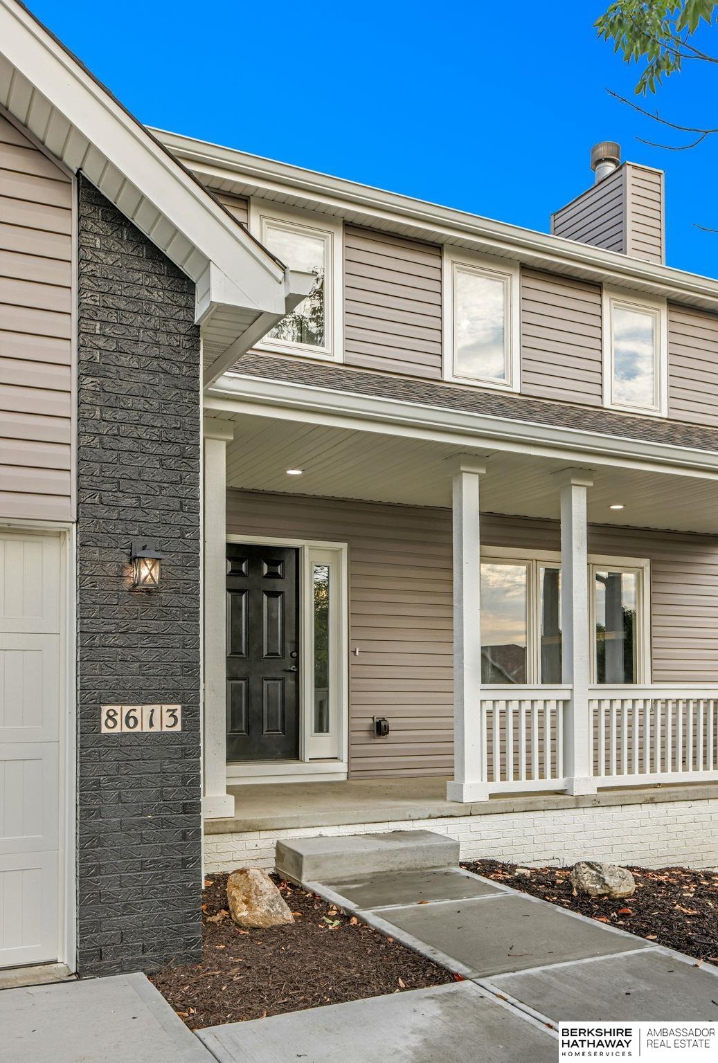 La Vista, Nebraska 68128, United States, 4 Bedrooms Bedrooms, ,2 BathroomsBathrooms,Residential,Active,220707