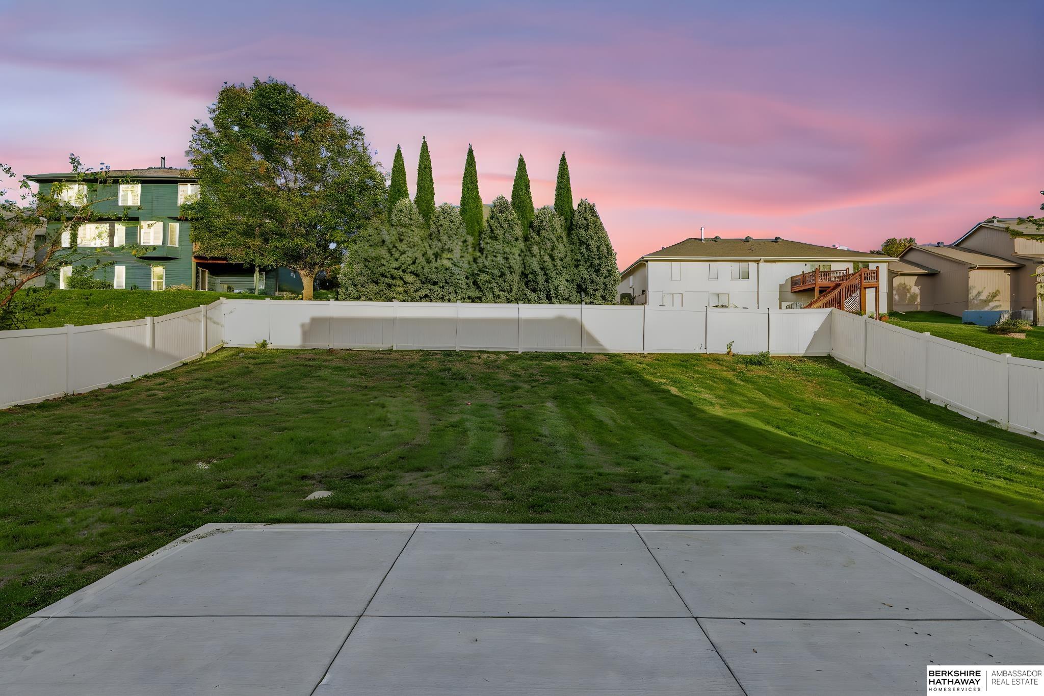 La Vista, Nebraska 68128, United States, 4 Bedrooms Bedrooms, ,2 BathroomsBathrooms,Residential,Active,220707