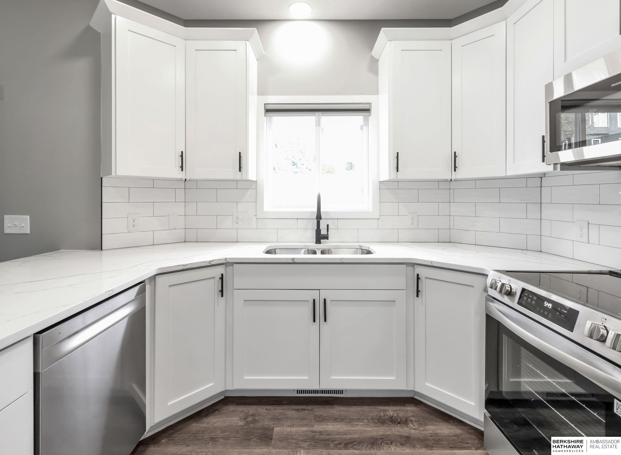 La Vista, Nebraska 68128, United States, 4 Bedrooms Bedrooms, ,2 BathroomsBathrooms,Residential,Active,220707