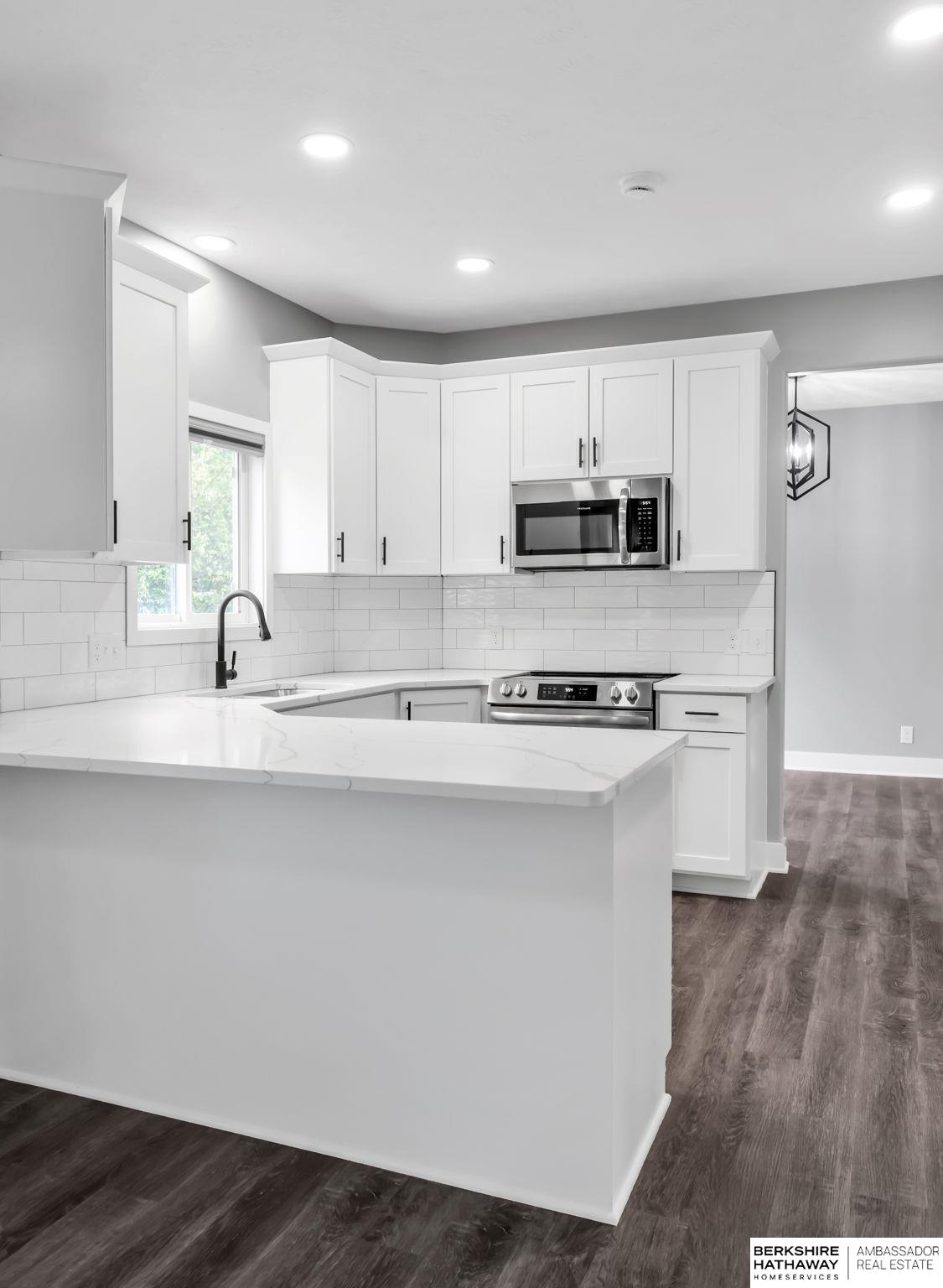 La Vista, Nebraska 68128, United States, 4 Bedrooms Bedrooms, ,2 BathroomsBathrooms,Residential,Active,220707