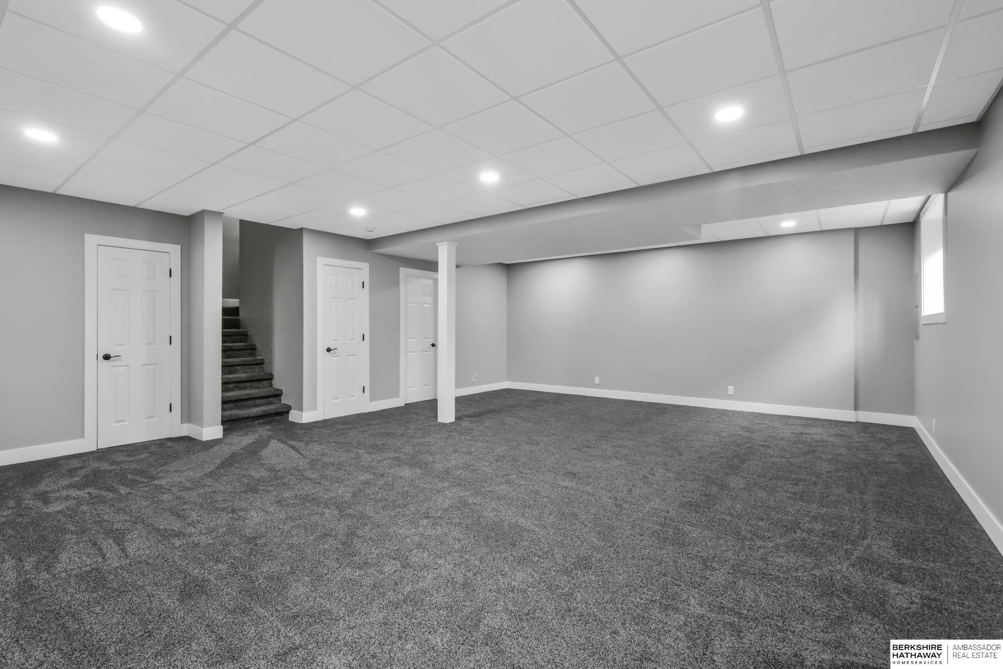 La Vista, Nebraska 68128, United States, 4 Bedrooms Bedrooms, ,2 BathroomsBathrooms,Residential,Active,220707