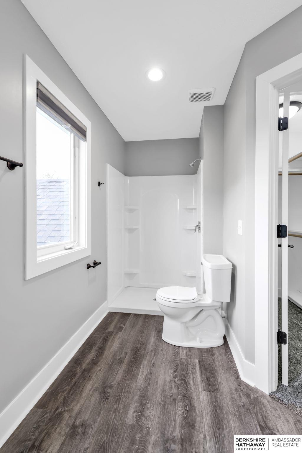 La Vista, Nebraska 68128, United States, 4 Bedrooms Bedrooms, ,2 BathroomsBathrooms,Residential,Active,220707