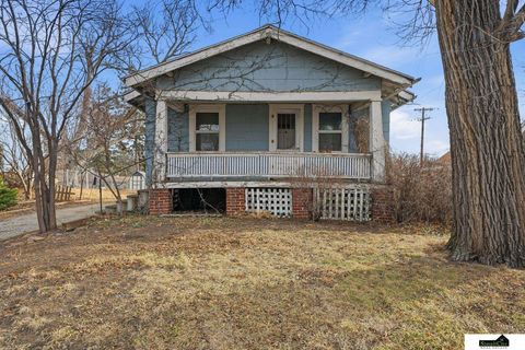 Photo of 3932 Saint Marys Avenue, Lincoln, NE 68502 (MLS # 22606189)